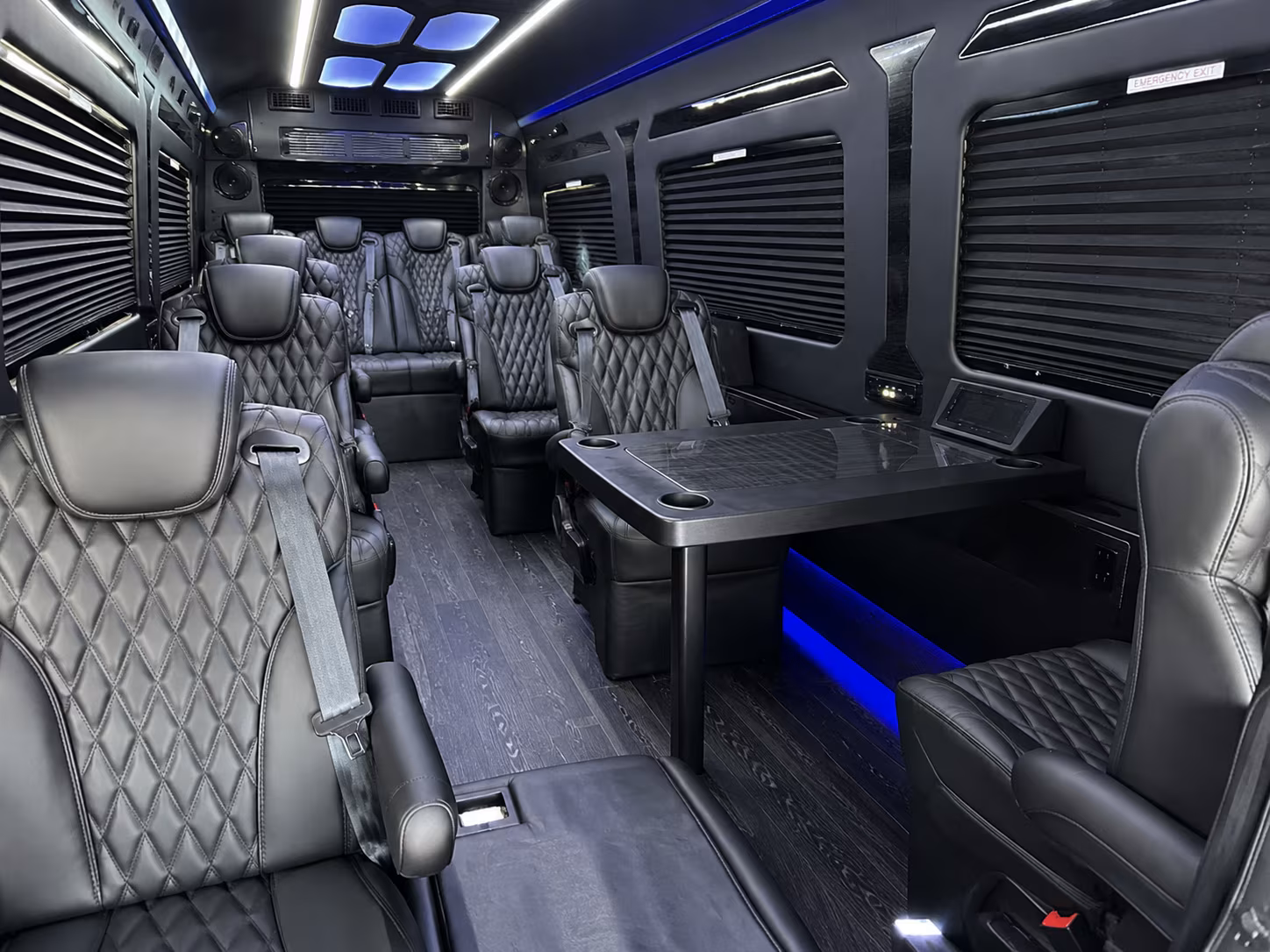 find the perfect transportation for your next airport transfer 1