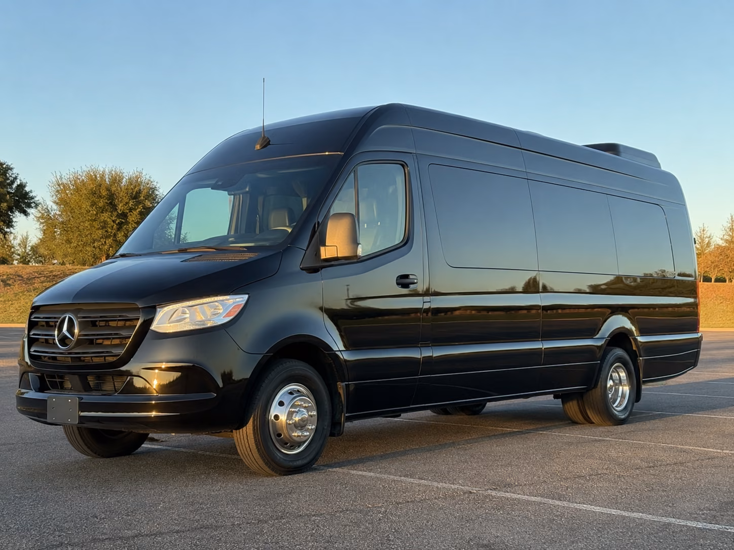 sugar land 10 passenger sprinter van